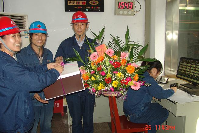 ������ף�����