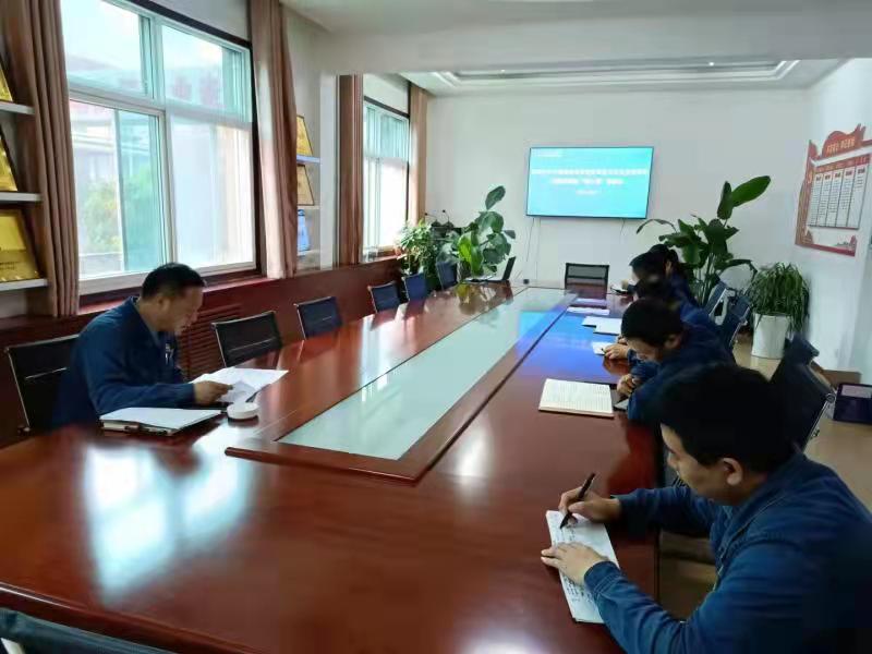 9月26日，儲運中心黨委召開全國國有企業(yè)黨的建設(shè)工作會議精神貫徹落實情況“回頭看”專題推進會